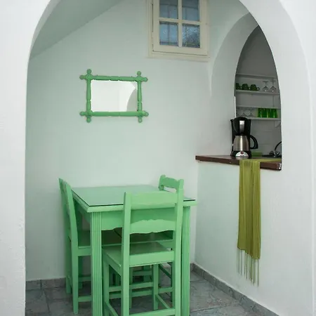 Prekas Apartment *